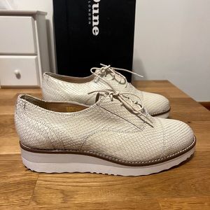 DUNE Beige Platform Oxfords (8/39)